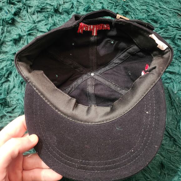Vintage Marlboro Adventure Team Hat Black Red M Logo Vanguard Strapback Cap - Picture 6 of 7